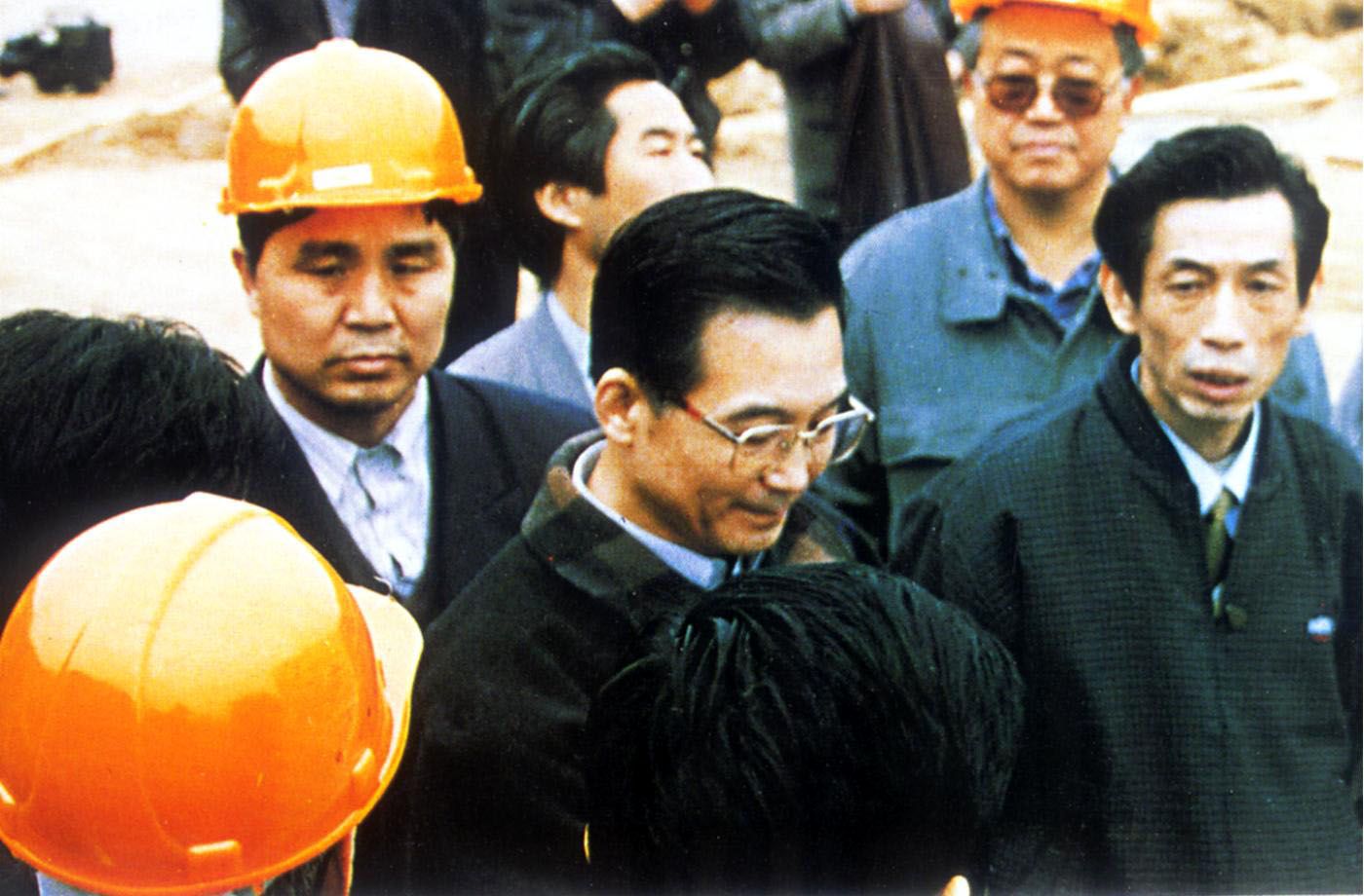 国家领导人温家宝视察三原县西郊水库