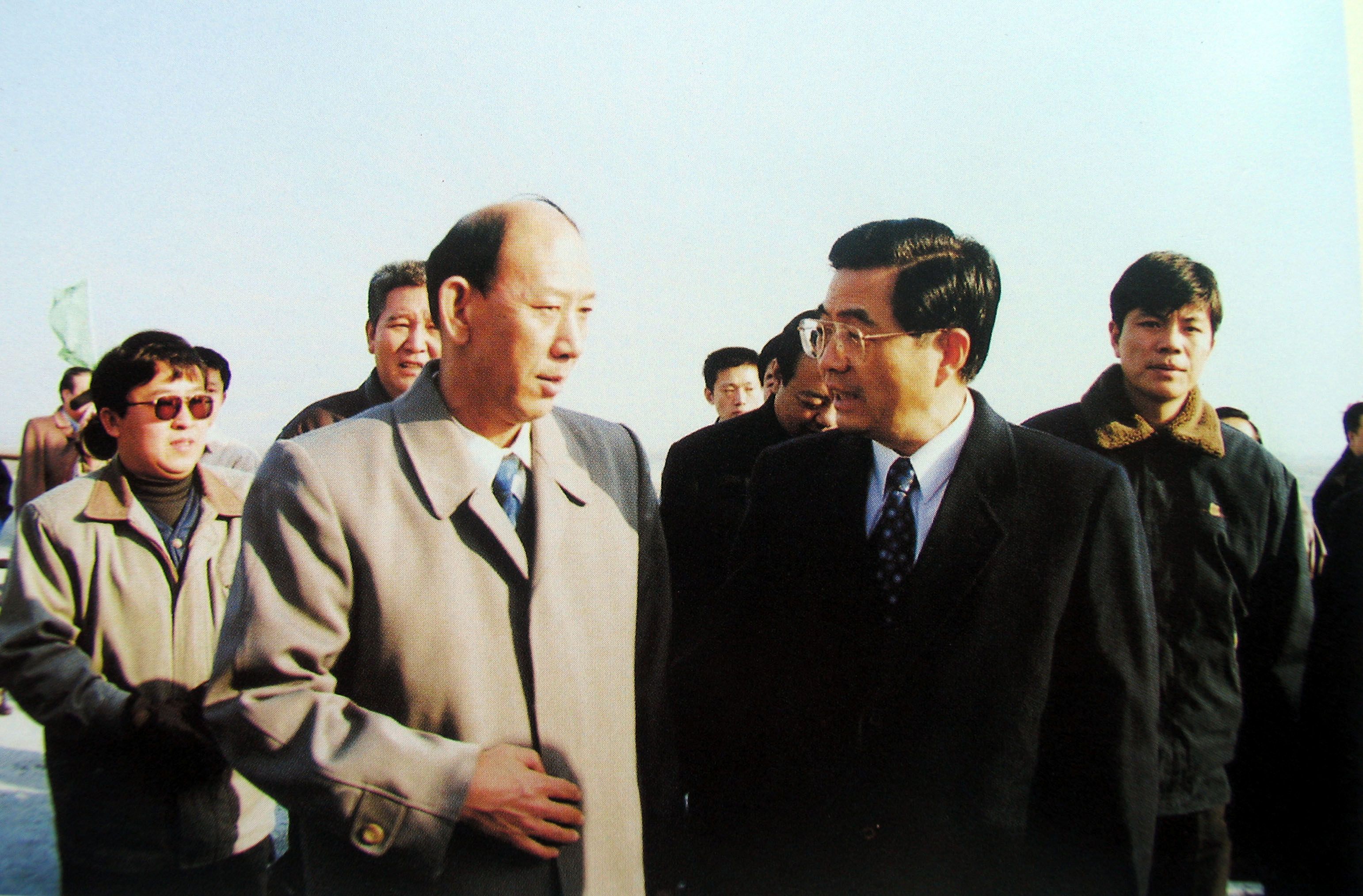 国家领导人胡锦涛视察小许家立交桥