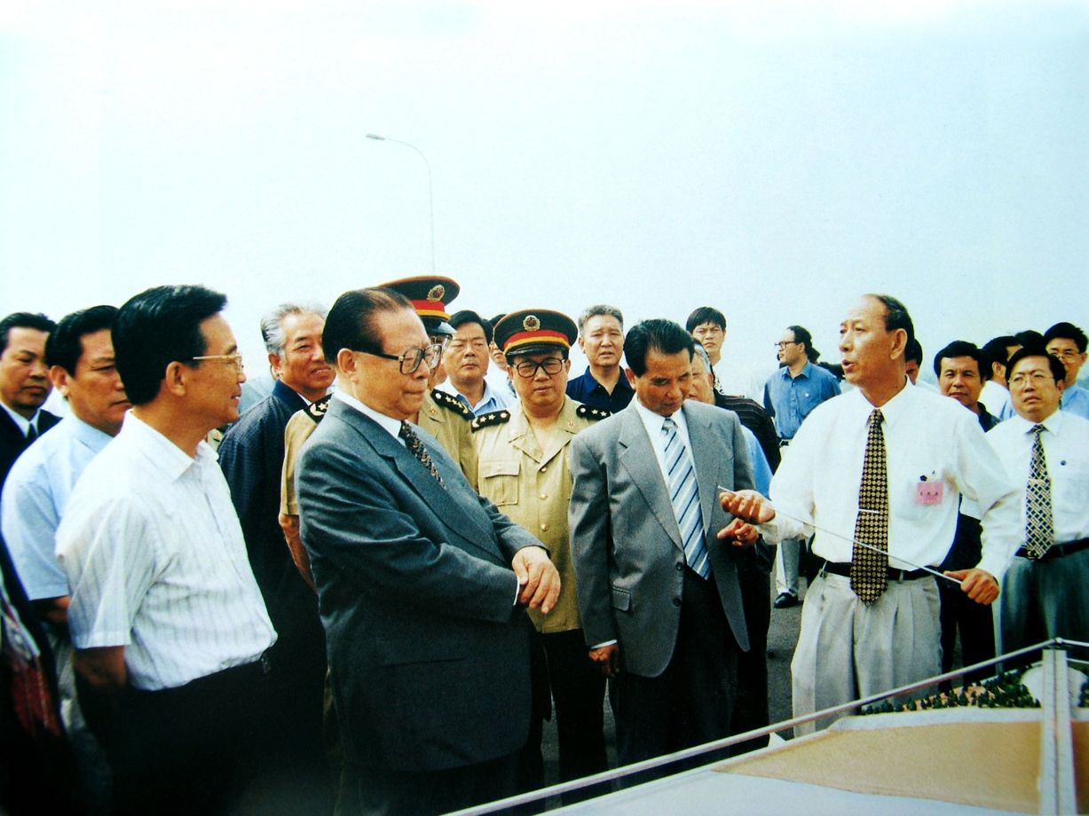 党和国家领导人江泽民、温家宝、吴官正视察济南小许家立交桥_爱奇艺